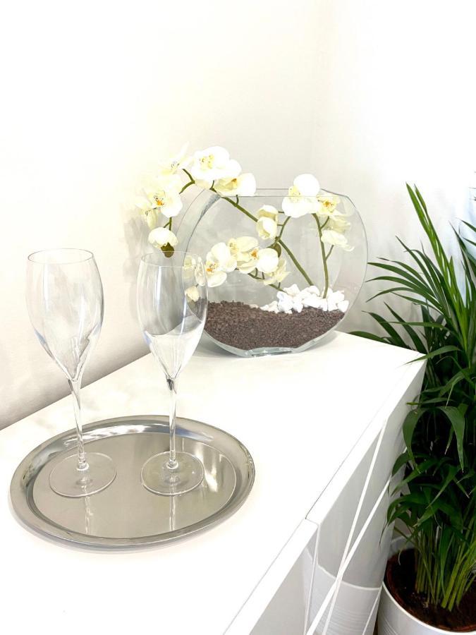 Die Oase - Luxurious Apartment Near The City Center With Free Parking 布拉迪斯拉发 外观 照片