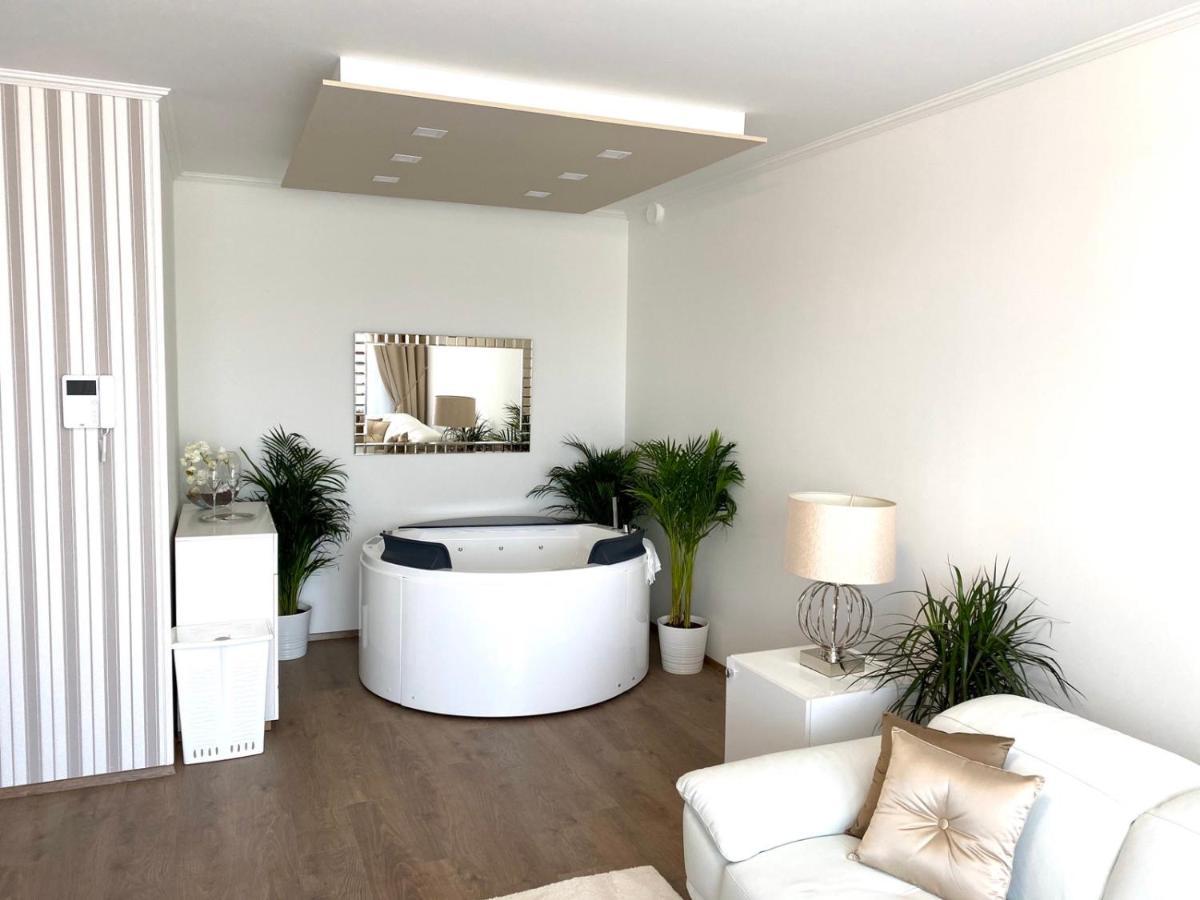 Die Oase - Luxurious Apartment Near The City Center With Free Parking 布拉迪斯拉发 外观 照片